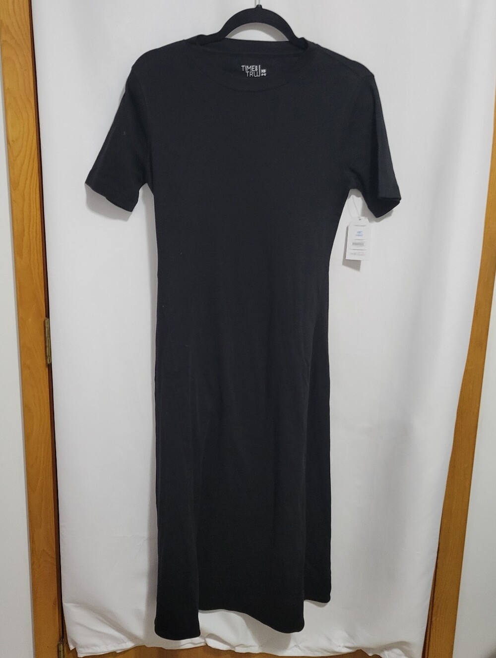 Time & Tru Black Short Sleeve Midi Dress, Size XS (0-2). NEW